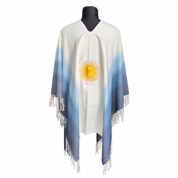 Poncho Degradé Bordado Sol de Mayo Fa. 25