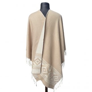 Ruana Atravesada Guarda Pampa Fa. 26 Beige