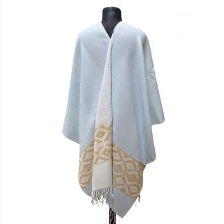 Ruana Guarda Pampa Fa. 26 Celeste Beige