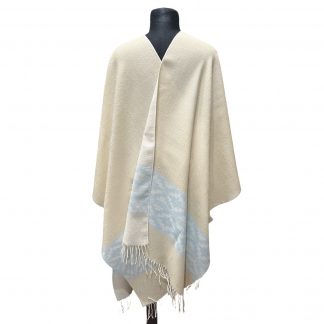 Ruana Guarda Pampa Fa. 26 Crudo Celeste