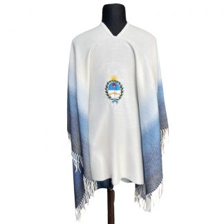 Poncho Degradé Arg. Bordado Escudo Fa. 25